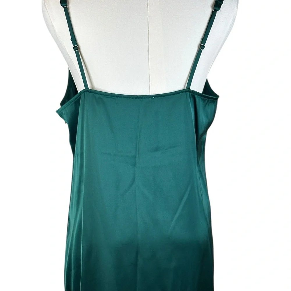 Abercrombie & Fitch Emerald Green Satin Slip Dress Size M Petite NWT.